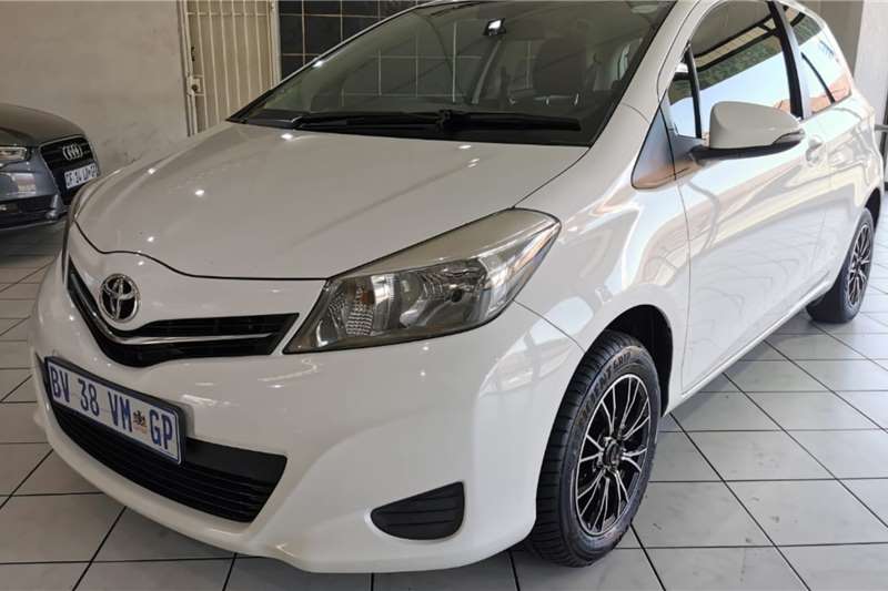 Toyota Yaris 3-door 1.0 XS 2011