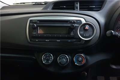  2013 Toyota Yaris Yaris 5-door 1.0 XS