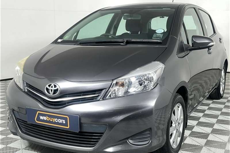 Toyota Yaris 5 door 1.3 Xi 2012