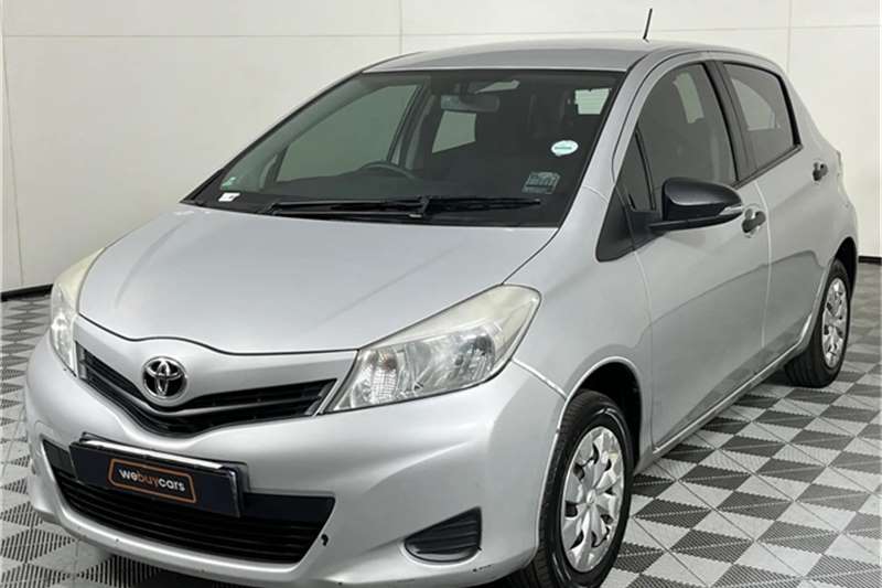Toyota Yaris 5-door 1.3 Xi 2013