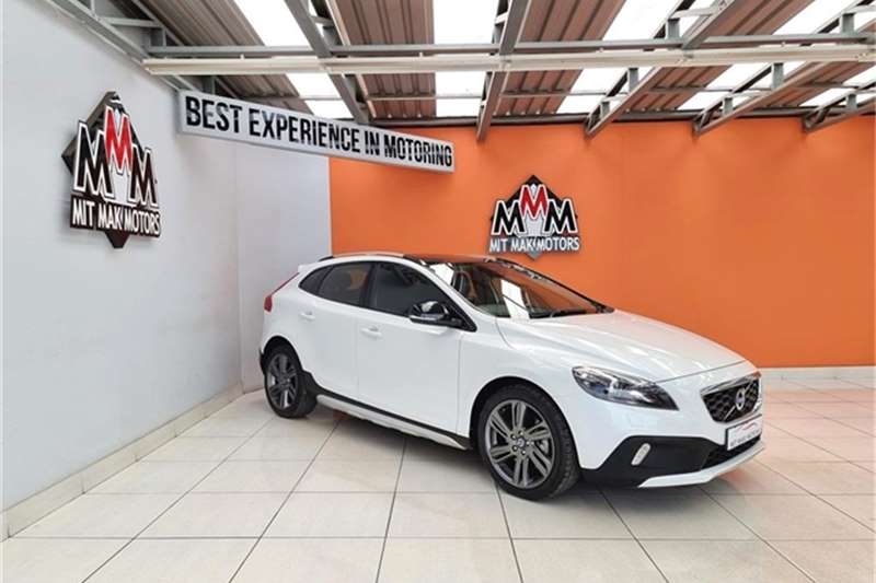 Volvo Cross Country V40 Cross Country D3 Excel 2014
