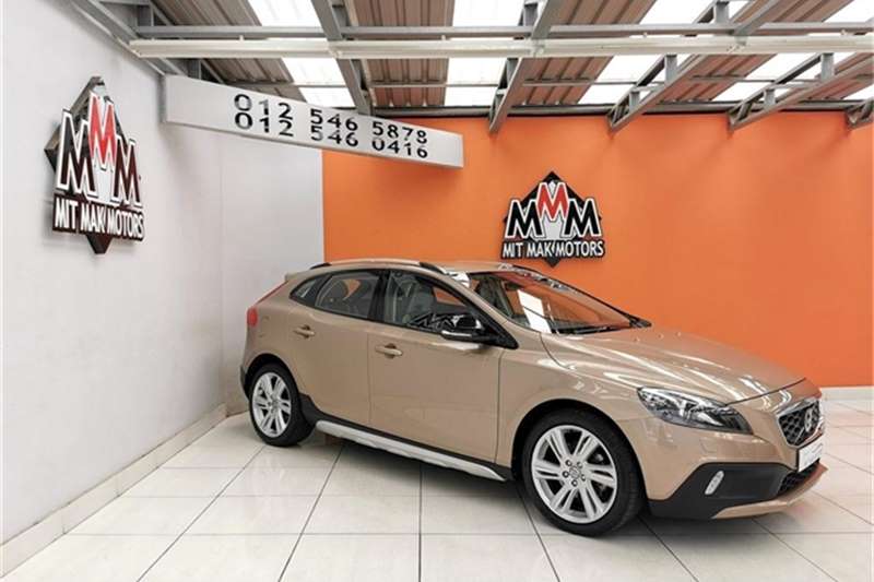 Volvo Cross Country V40 Cross Country T4 Excel 2014