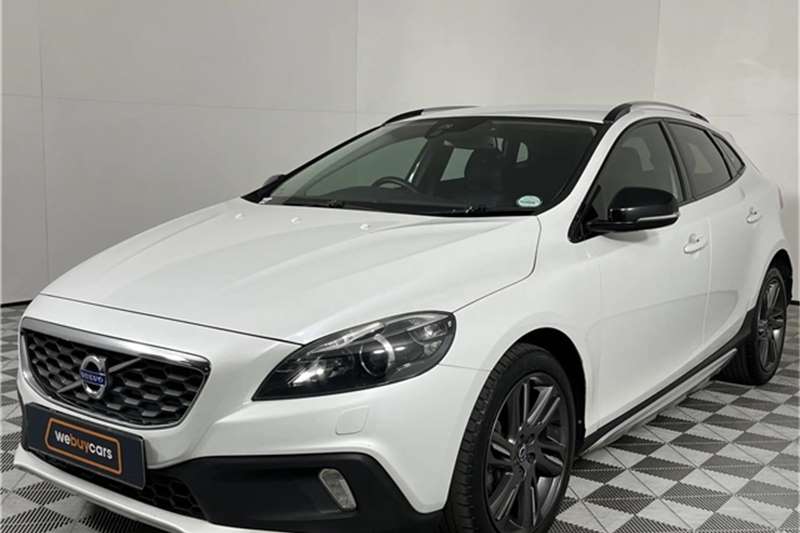 Used 2014 Volvo Cross Country V40  D4 Excel