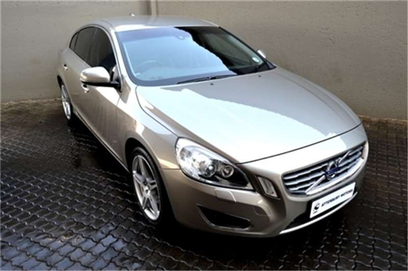 Volvo S60 T3 Excel 2013