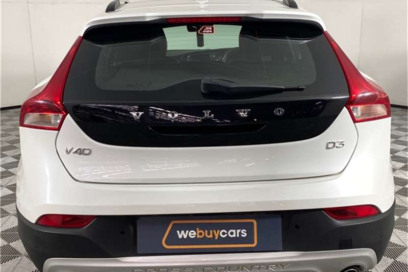 Used 2019 Volvo V40 Cross Country D3 Inscription