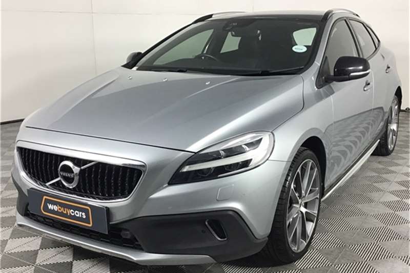 2017 Volvo V40 Cross Country D3 Momentum for sale in Western Cape | Auto  Mart
