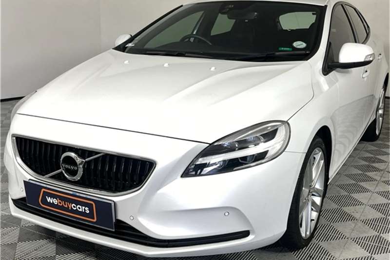 Used 2019 Volvo V40 D2 KINETIC GEARTRONIC