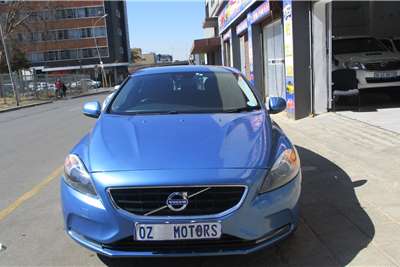  2015 Volvo V40 V40 D2 Momentum