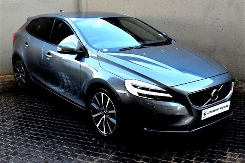 Volvo V40 D3 Momentum 2017