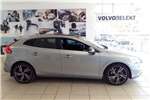  2017 Volvo V40 V40 T3 R-Design auto