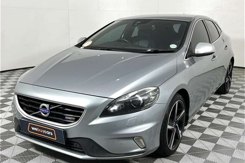 Used 2015 Volvo V40 T4 Excel auto