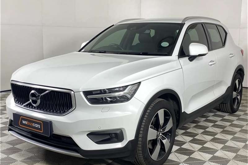 Used 2020 Volvo XC40 D4 MOMENTUM AWD GEARTRONIC
