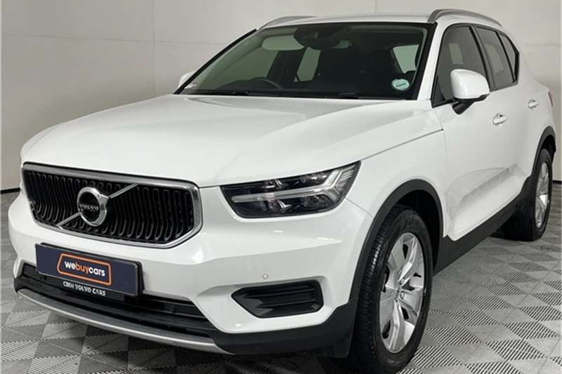 Used 2021 Volvo XC40 D4 MOMENTUM AWD GEARTRONIC