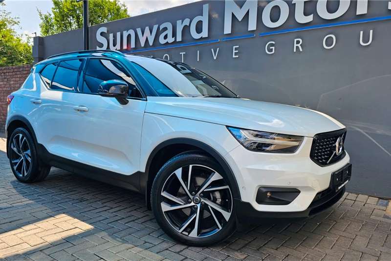 Volvo XC40 D4 R DESIGN AWD GEARTRONIC 2018