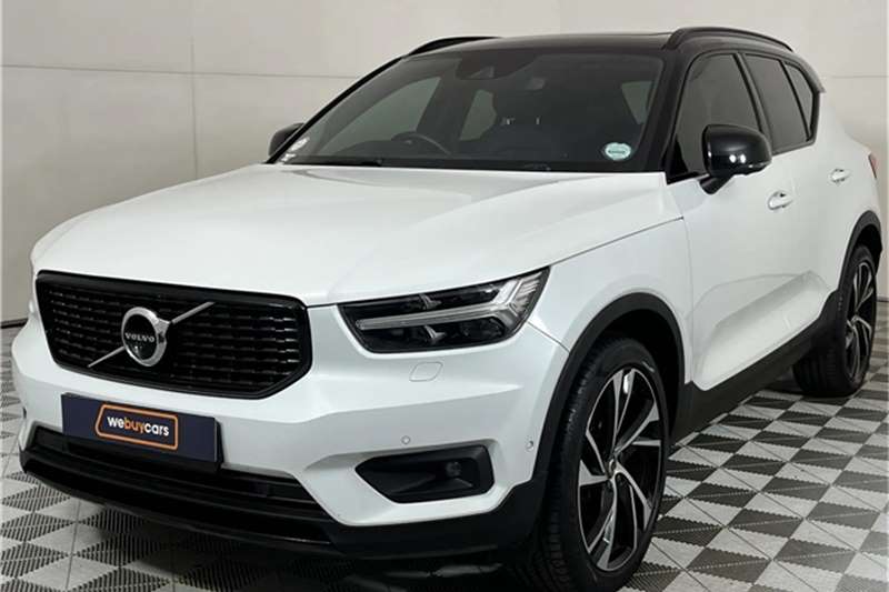 Used 2020 Volvo XC40 D4 R DESIGN AWD GEARTRONIC