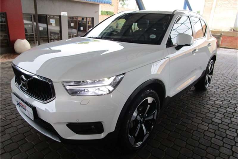 Used Volvo XC40 T3 MOMENTUM GEARTRONIC