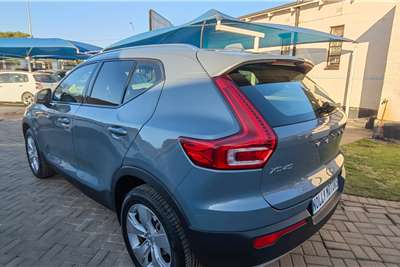 Used 2022 Volvo XC40 T3 R DESIGN GEARTRONIC