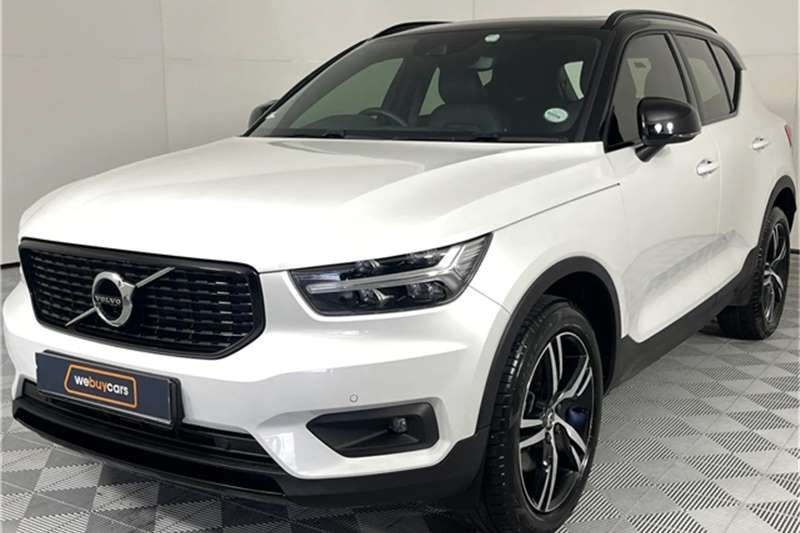 Used 2022 Volvo XC40 T4 R DESIGN GEARTRONIC