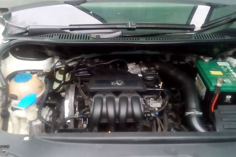 VW Caddy panel van CADDY 1.6i (81KW) F/C P/V 2008
