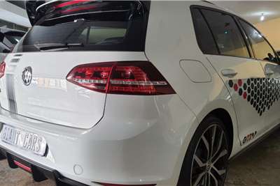  2016 VW Golf hatch GOLF VII 2.0 TSI R DSG (228KW)