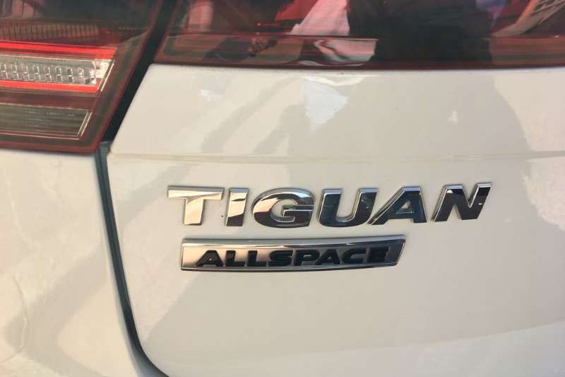  2019 VW Tiguan Tiguan 2.0TSI 4Motion Highline R-Line
