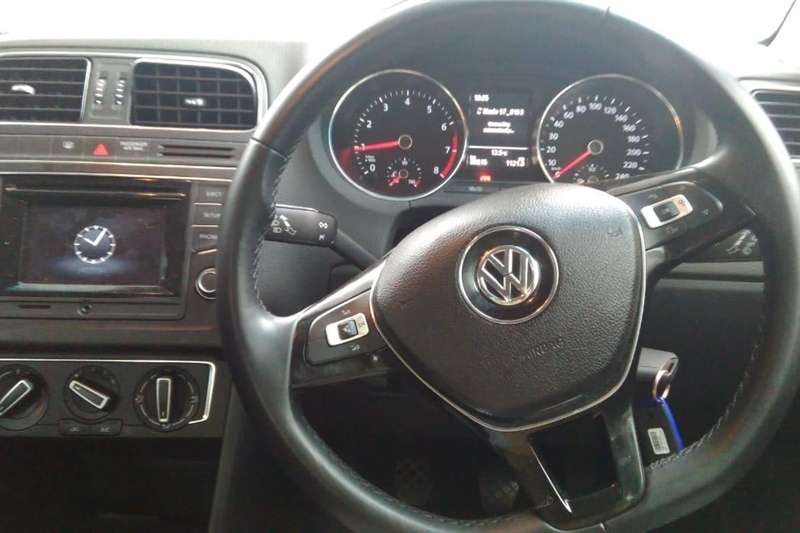VW up! 5-door 2015