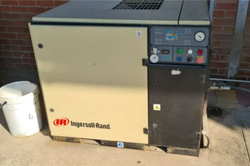 Agri-Quipment Ingersoll Rand UP5 15 7.5 Compressor Other