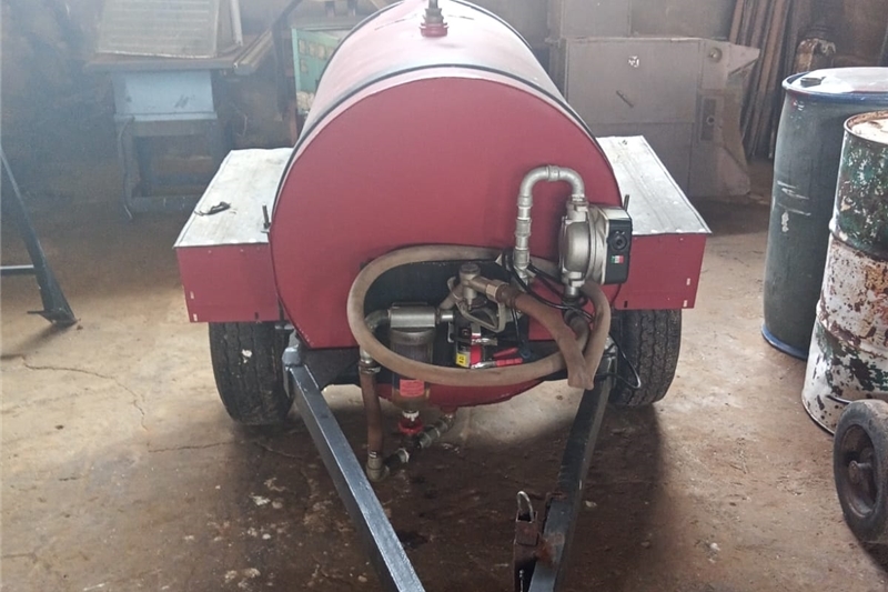 600 lt Diesel wagon for sale Fuel bowsers Agricultural trailers for sale in  North West | R 17,500 on Agrimag