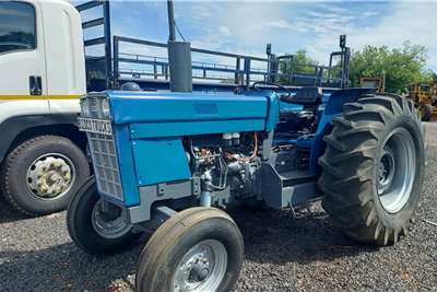 Case  4X2 TRACTOR