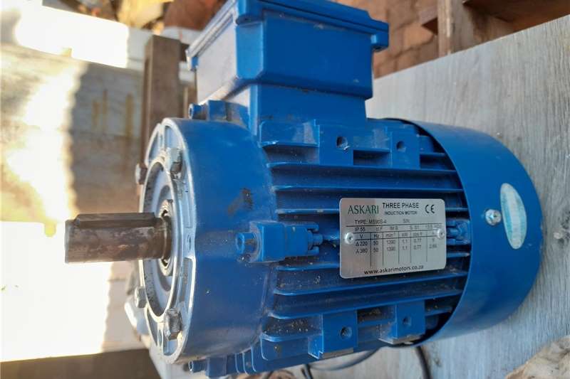Electric motors for sale. Two single phase and one Electric motors / elektriese motors