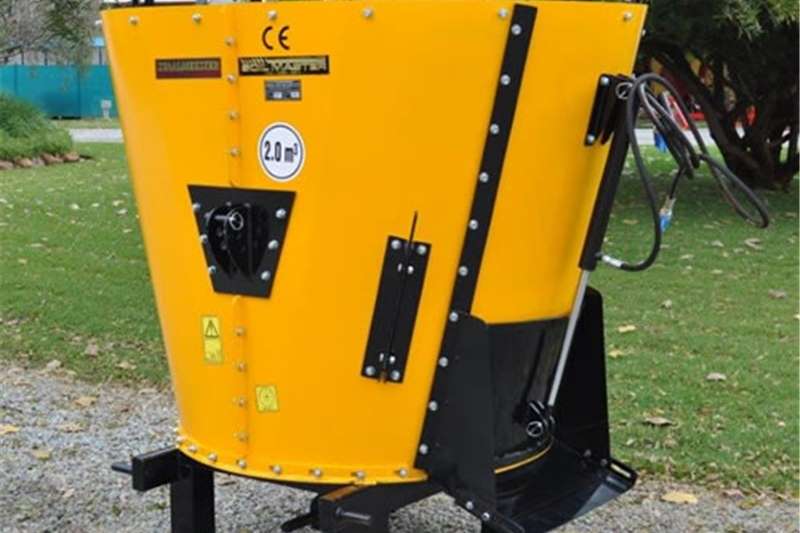 S2334 Yellow Soilmaster Vertical Feed Mixer 2 Cube Vertical Feed Mixers