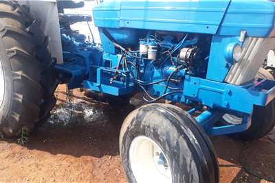 Ford  FORD TRACTOR 7610  2X4