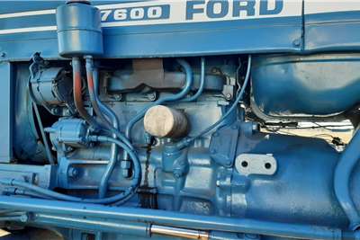 Ford 2WD tractors Ford 7600 Tractor Tractors