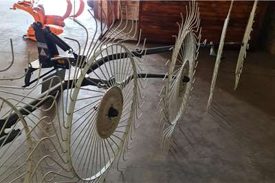 Rakes New Agromaster 5 wheel hay rakes Haymaking and silage