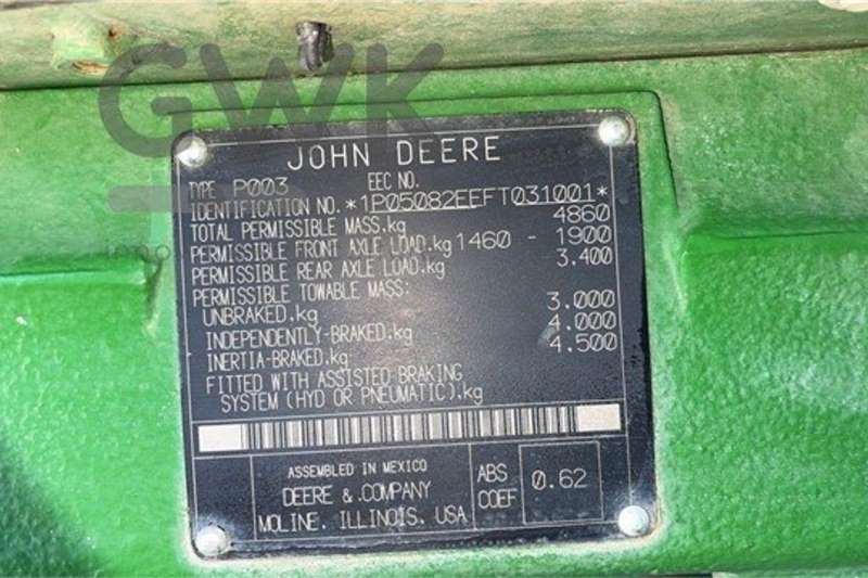 John Deere John Deere 5082E Tractors
