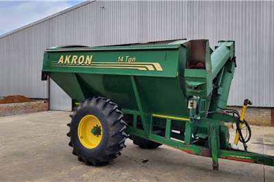 Other Debulking trailers Akron 14 Ton Grain Cart Agricultural trailers