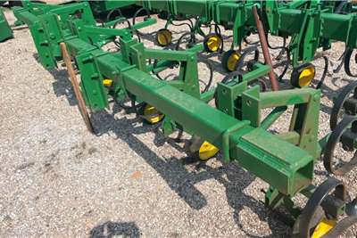 Other Cultivators John Deere 825 4 Row Skoffel Tillage equipment
