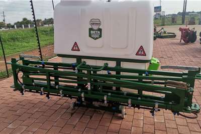 Nuwe Agrional 600l, 800l, 1000l gifspuite beskikba Spraying equipment