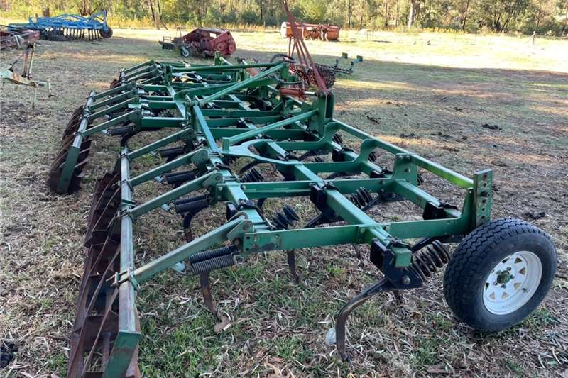 Cultivators Rovic & Leers Trashed handecult span  8 meter with Tillage equipment