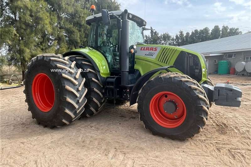 4WD tractors Claas Axion 850 Tractors