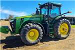 4WD tractors John Deere 8320R Tractors
