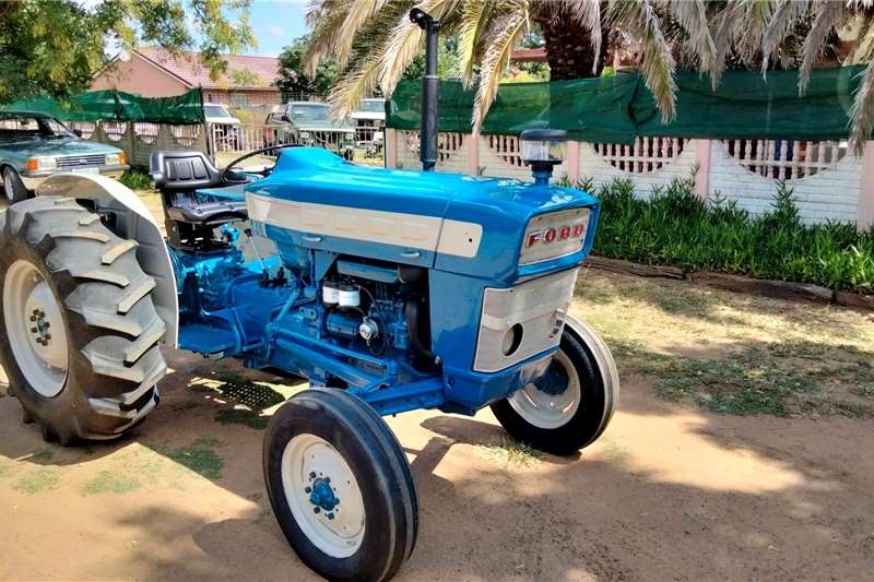 Other tractors Ford 3000 tractor for sale. Tractors