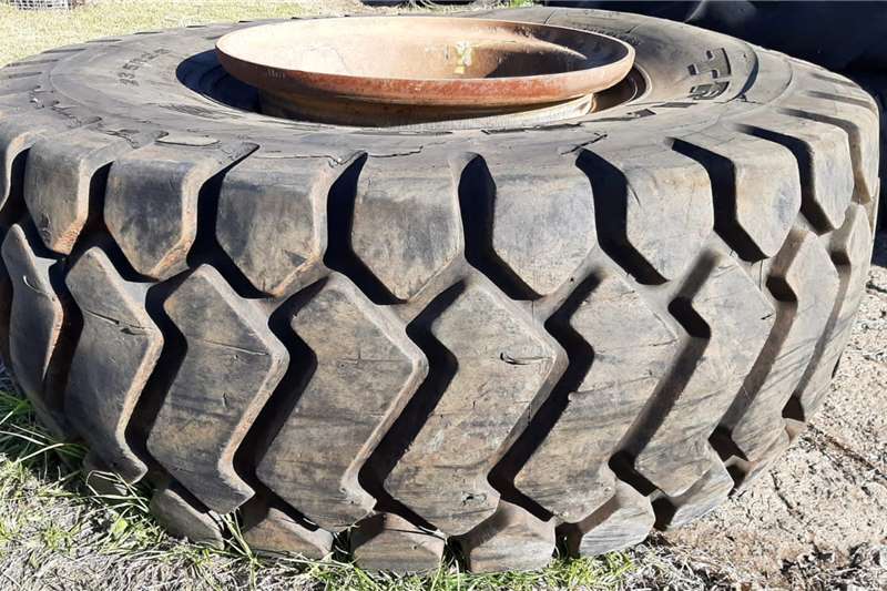 Tyre 23.5R25 Tyres