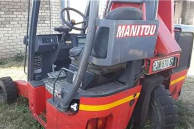 2013 Manitou  Manitou TMT25I truck mount forklift