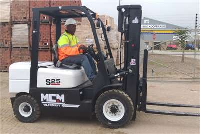 2019 MCM  Demo Model: 2.5TON Isuzu Forklift