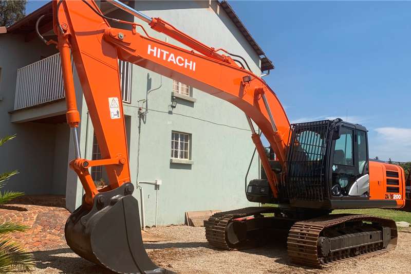 Hitachi zx200. Hitachi zx200-5g. Экскаватор Hitachi zx200-5g. Hitachi zx200-5g 2020. Zx200-5g.