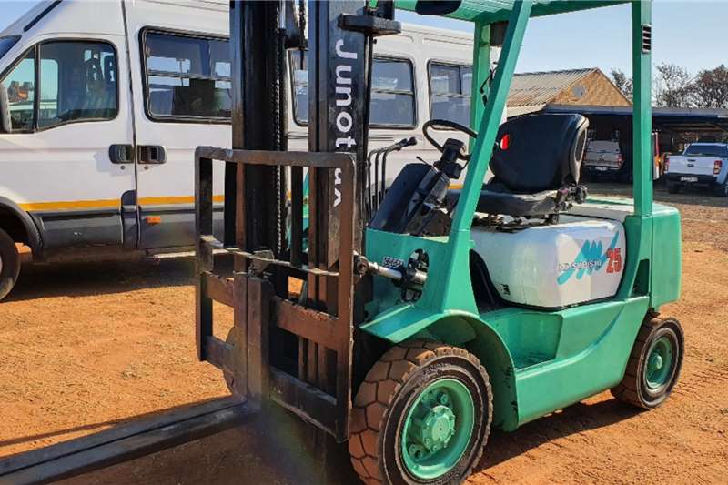 Mitsubishi Forklifts Machinery For Sale In South Africa On Truck Trailer
