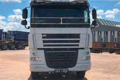 DAF Double axle XF 105.460 – With Hydraulics Truck tractors