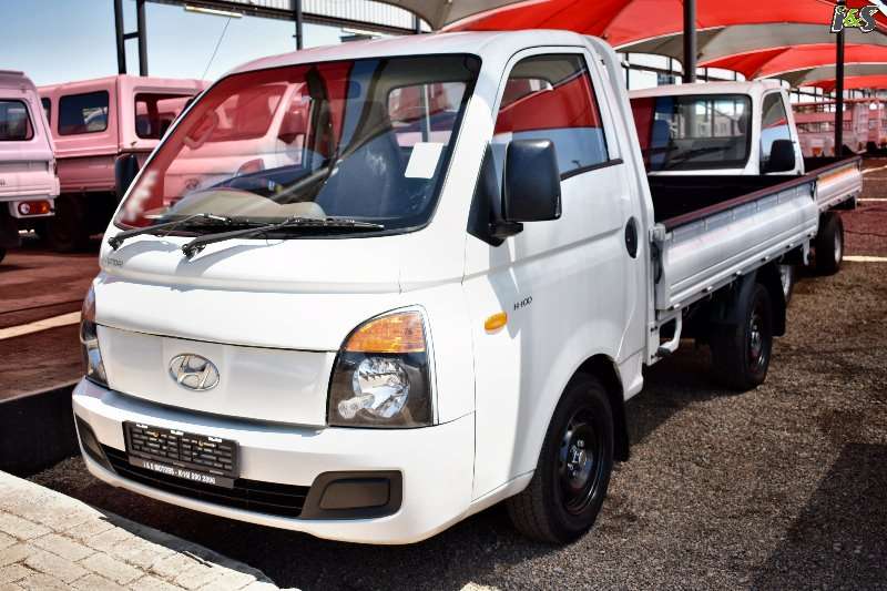 Белый hyundai h100