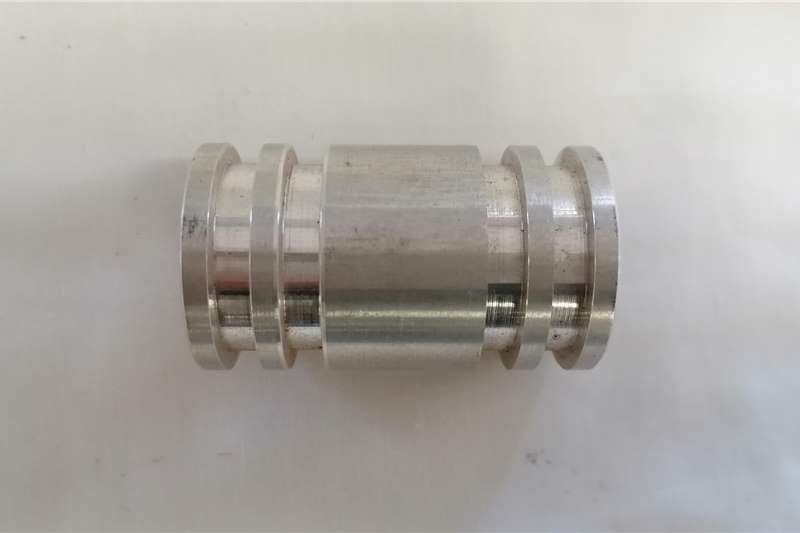 Iveco Connection Sleeve (04762647)